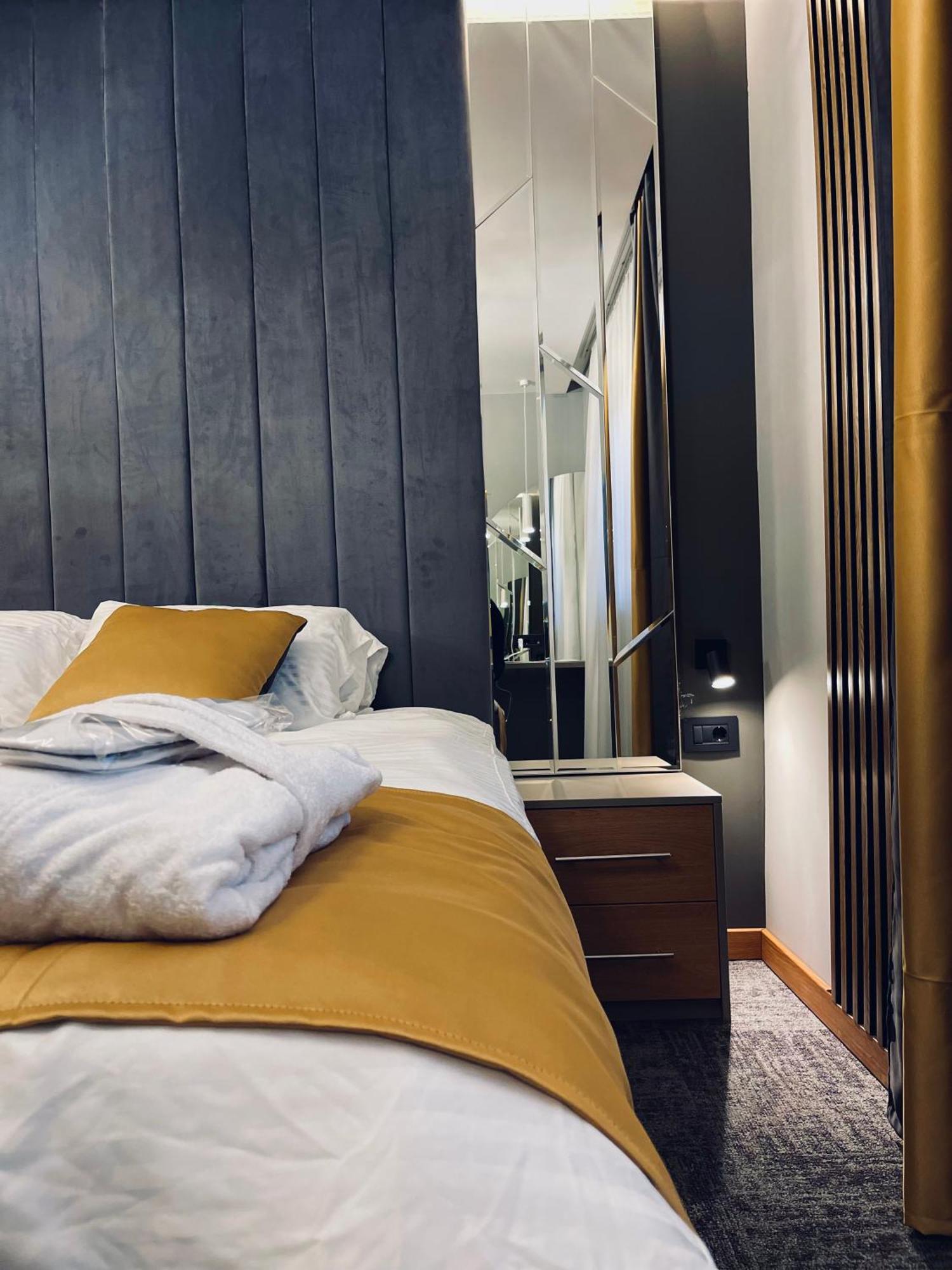 Mozaik Apartments & Spa - Modern 4-Star Apartments With Exclusive Private Spa Wellness In The City Center - Sauna, Jacuzzi, Turkish Bath - Free Parking, Wi-Fi - Rooms & Apartments Чуприя Экстерьер фото
