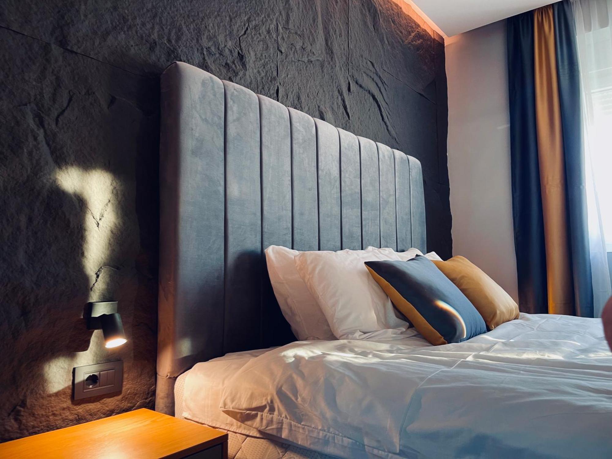 Mozaik Apartments & Spa - Modern 4-Star Apartments With Exclusive Private Spa Wellness In The City Center - Sauna, Jacuzzi, Turkish Bath - Free Parking, Wi-Fi - Rooms & Apartments Чуприя Экстерьер фото