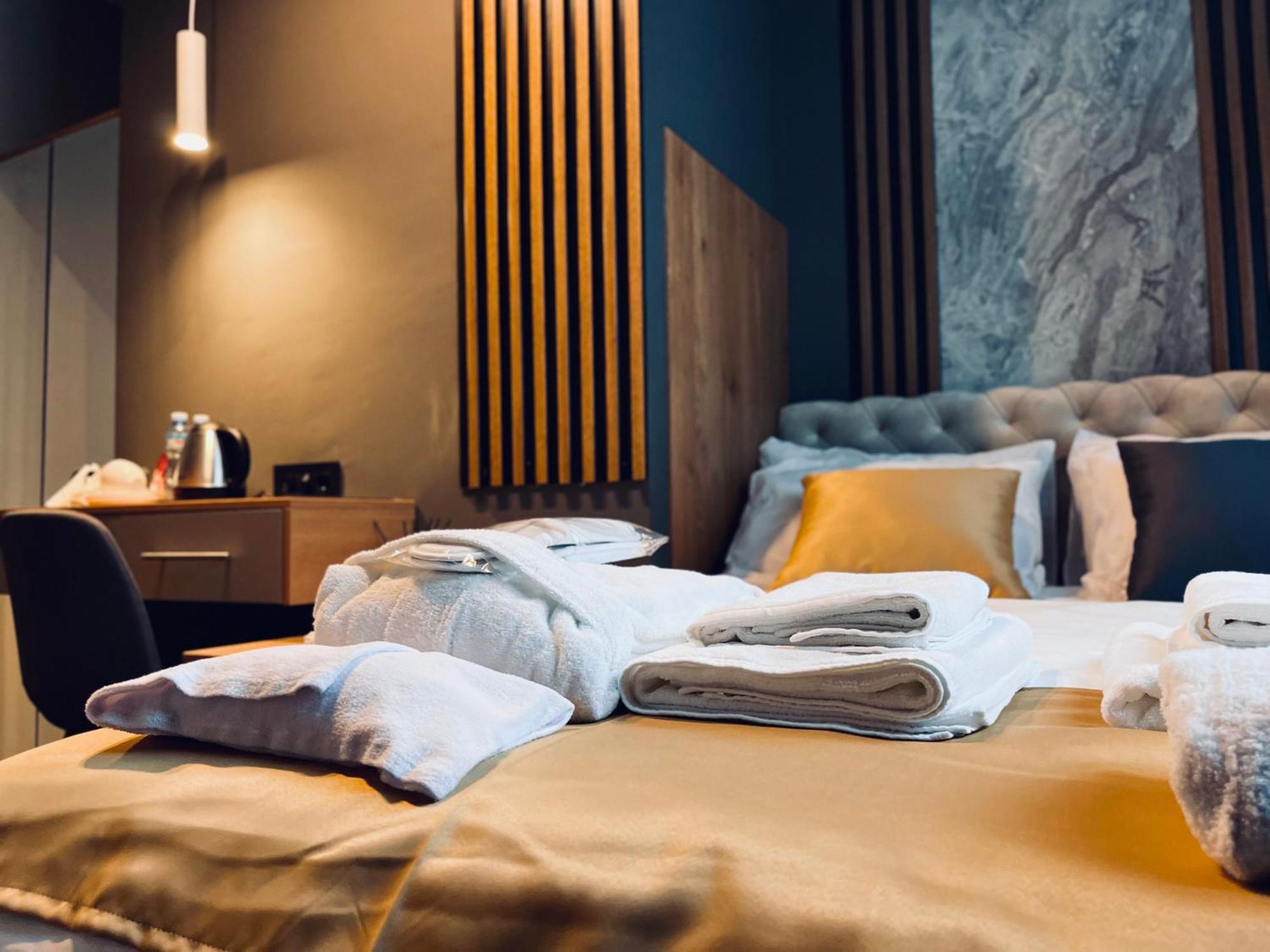 Mozaik Apartments & Spa - Modern 4-Star Apartments With Exclusive Private Spa Wellness In The City Center - Sauna, Jacuzzi, Turkish Bath - Free Parking, Wi-Fi - Rooms & Apartments Чуприя Экстерьер фото