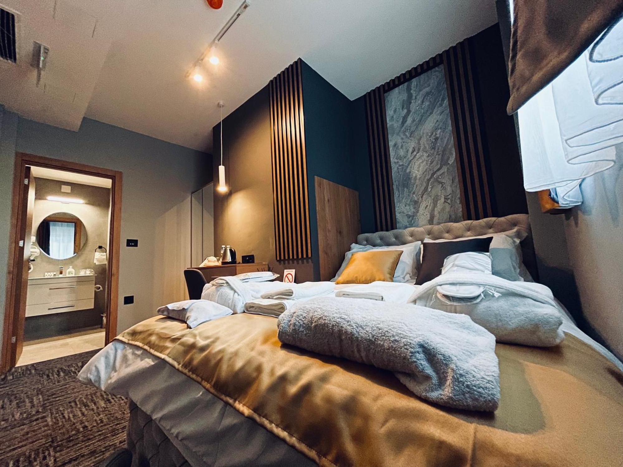 Mozaik Apartments & Spa - Modern 4-Star Apartments With Exclusive Private Spa Wellness In The City Center - Sauna, Jacuzzi, Turkish Bath - Free Parking, Wi-Fi - Rooms & Apartments Чуприя Экстерьер фото