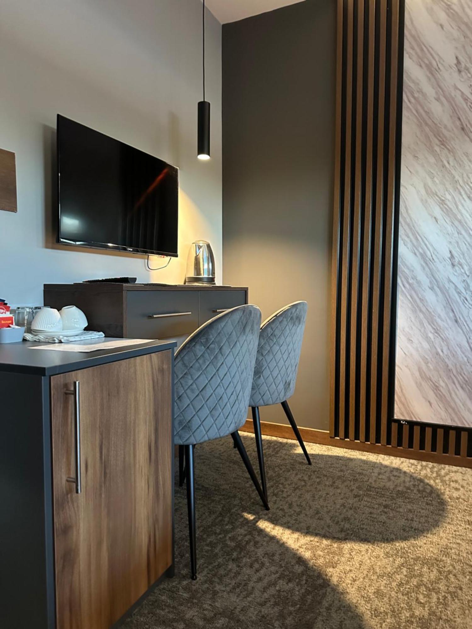 Mozaik Apartments & Spa - Modern 4-Star Apartments With Exclusive Private Spa Wellness In The City Center - Sauna, Jacuzzi, Turkish Bath - Free Parking, Wi-Fi - Rooms & Apartments Чуприя Экстерьер фото
