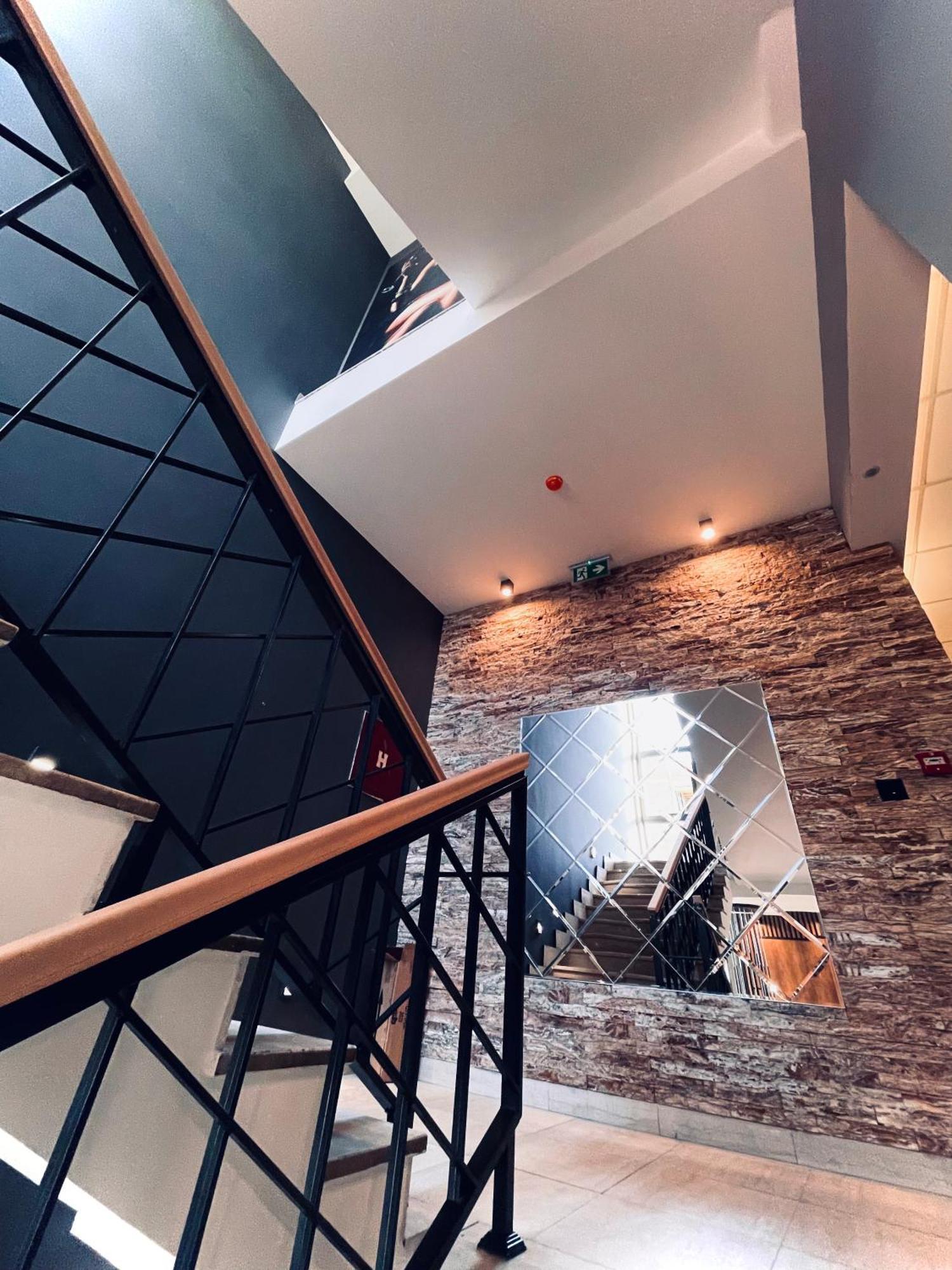 Mozaik Apartments & Spa - Modern 4-Star Apartments With Exclusive Private Spa Wellness In The City Center - Sauna, Jacuzzi, Turkish Bath - Free Parking, Wi-Fi - Rooms & Apartments Чуприя Экстерьер фото